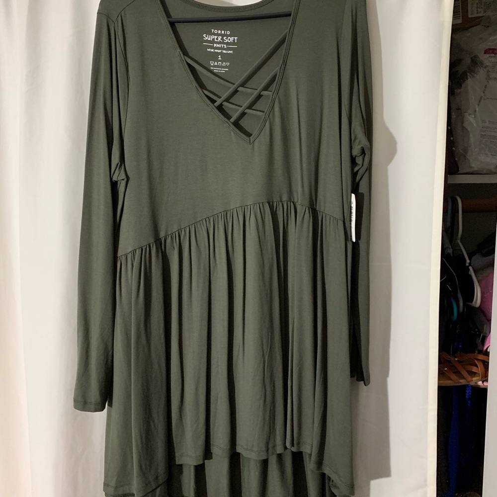 Torrid Criss cross top